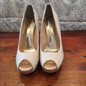 Worn ONCE!  Satin Crystal Cream/Blush Heels | 9.5 | Jennifer Lopez  JLo